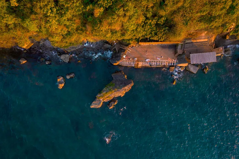 Tsikhisdziri Beach 6.jpg