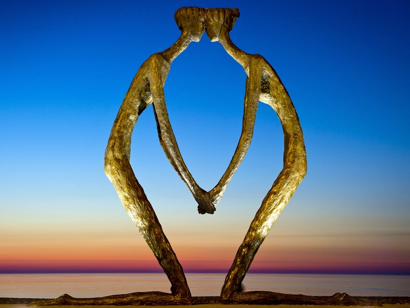 4.სკულპტურა ღია სივრცეში.jpg